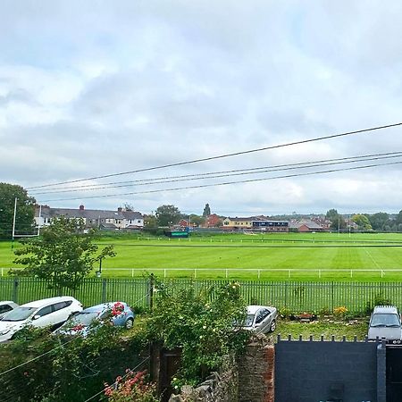 Harlequin Apartments By Switchback Stays Cardiff Bagian luar foto