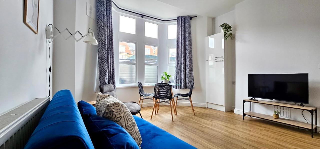 Harlequin Apartments By Switchback Stays Cardiff Bagian luar foto
