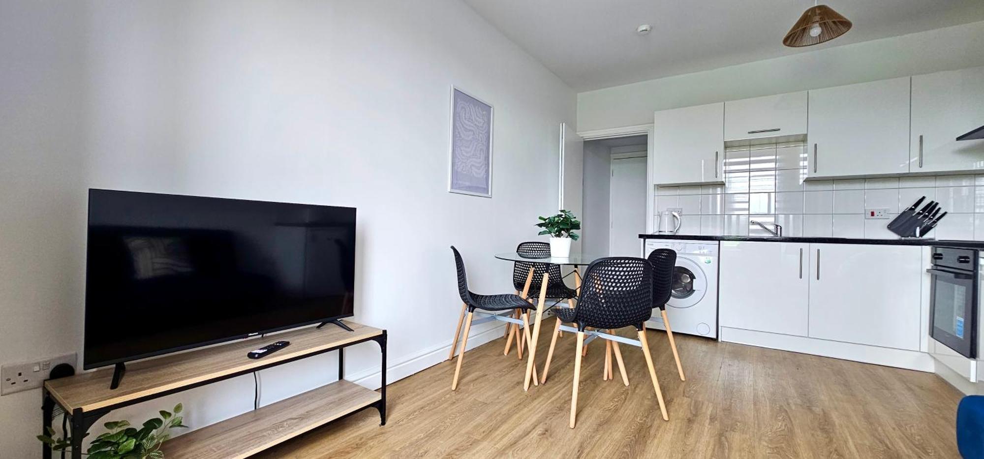 Harlequin Apartments By Switchback Stays Cardiff Bagian luar foto